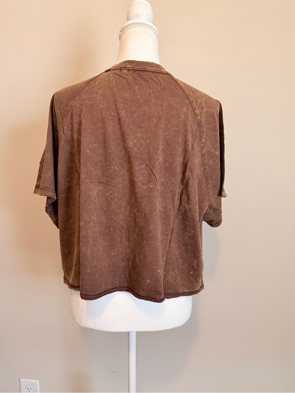 Zenana Acid Washed Round Neck Crop Tee in mahogany oversized size S/M NIB - Picture 6 of 8